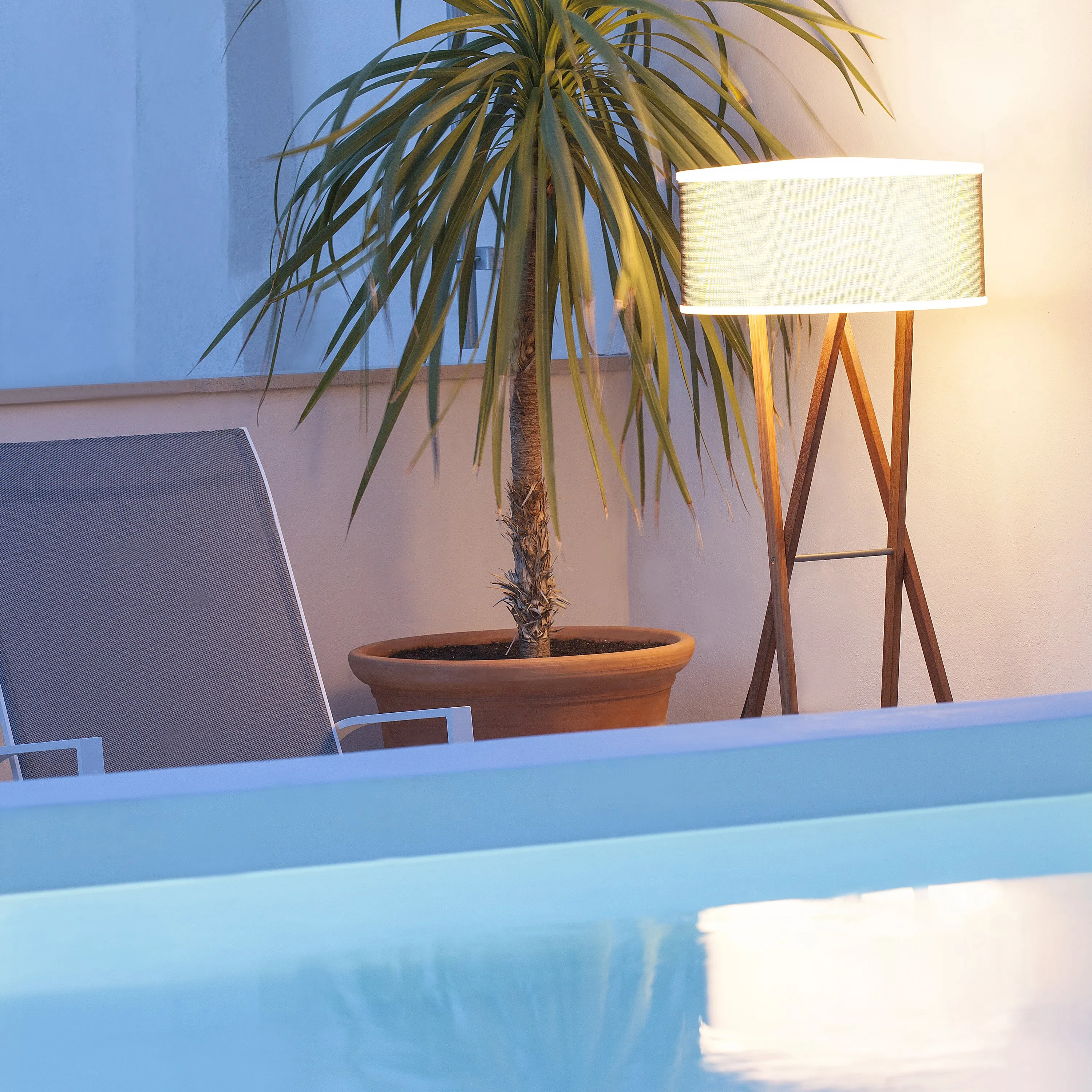 Cala Floor Lamp