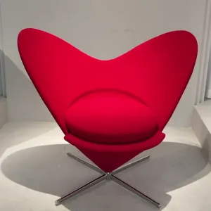 Creative Design Heart Chair