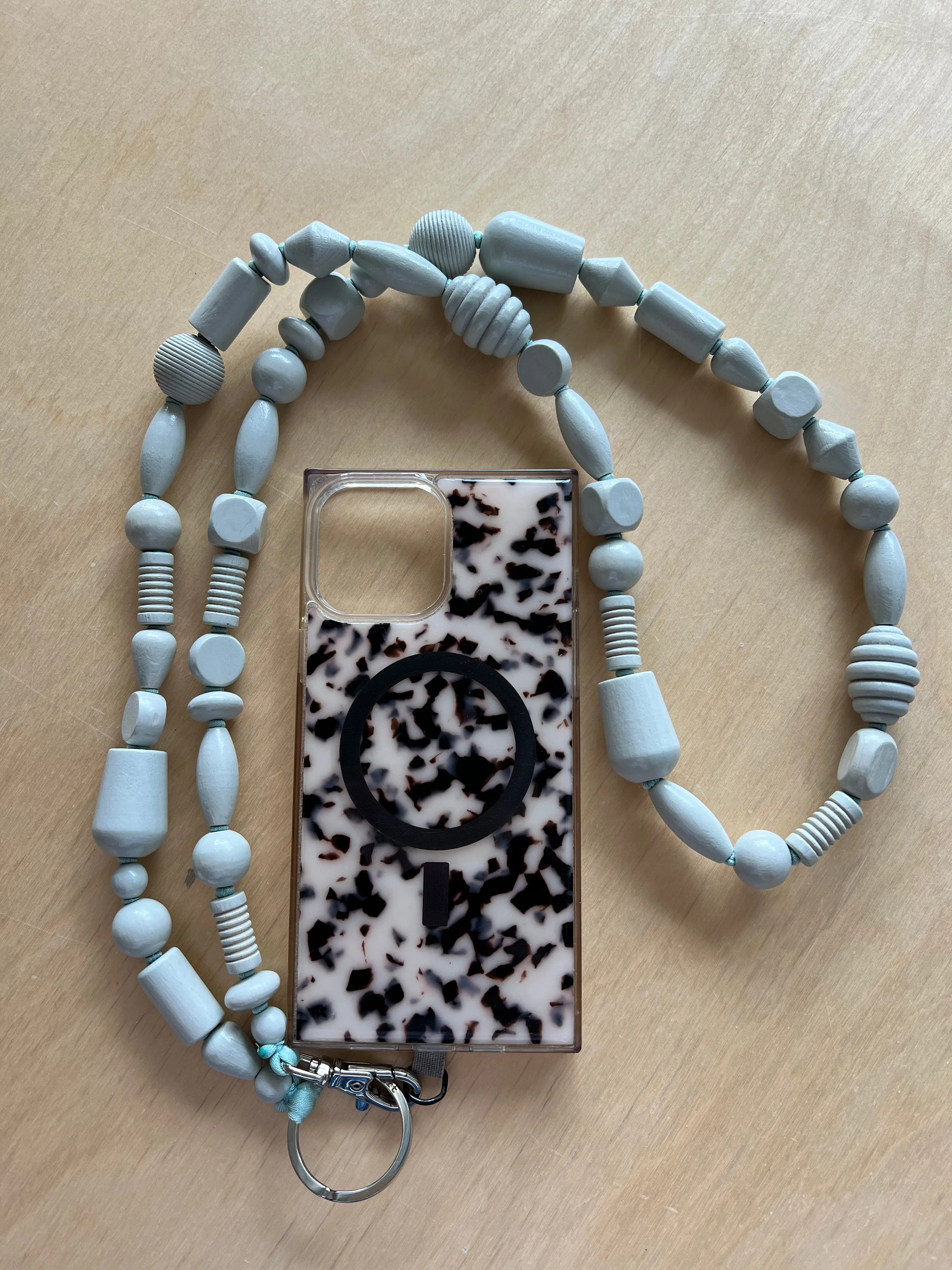 Perlenmix Phone Necklace | Ina Siefart