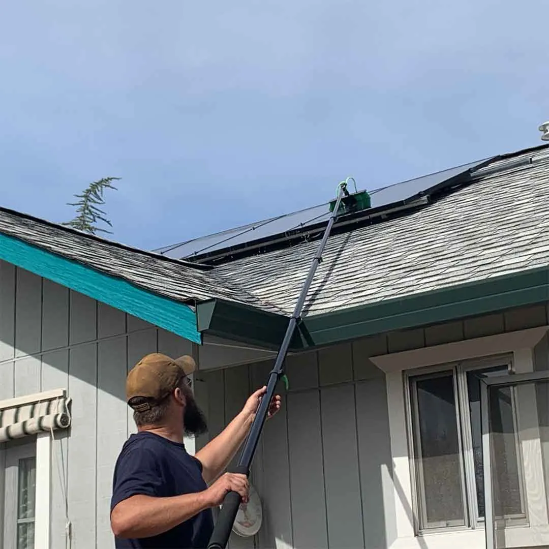 Window and Solar Panel Cleaning System: Rolling 12 Gallon Pro45 Water Tank with Water Fed Pole